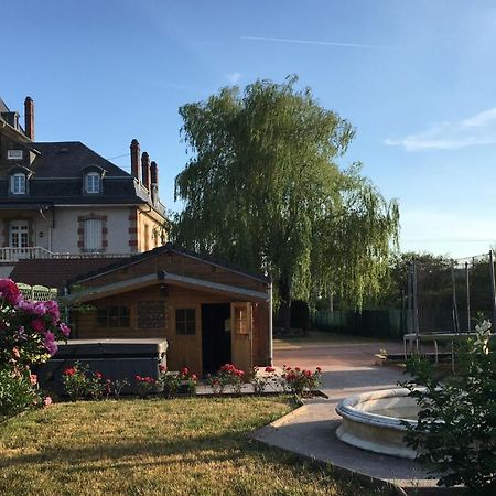 Gite Logis Des Fontaines Raon-lʼÉtape Exterior foto